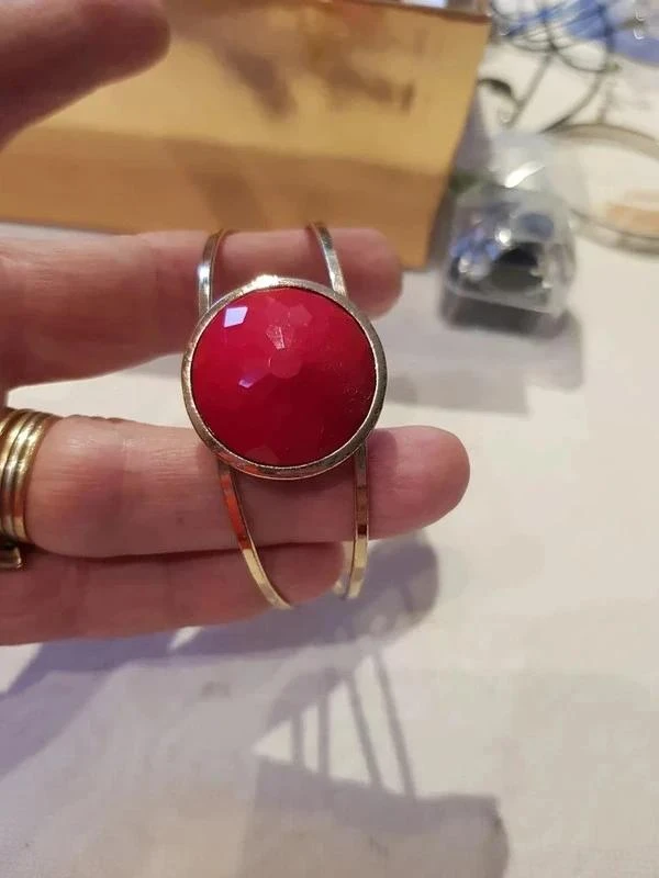 New red stone bracelet – photo 4
